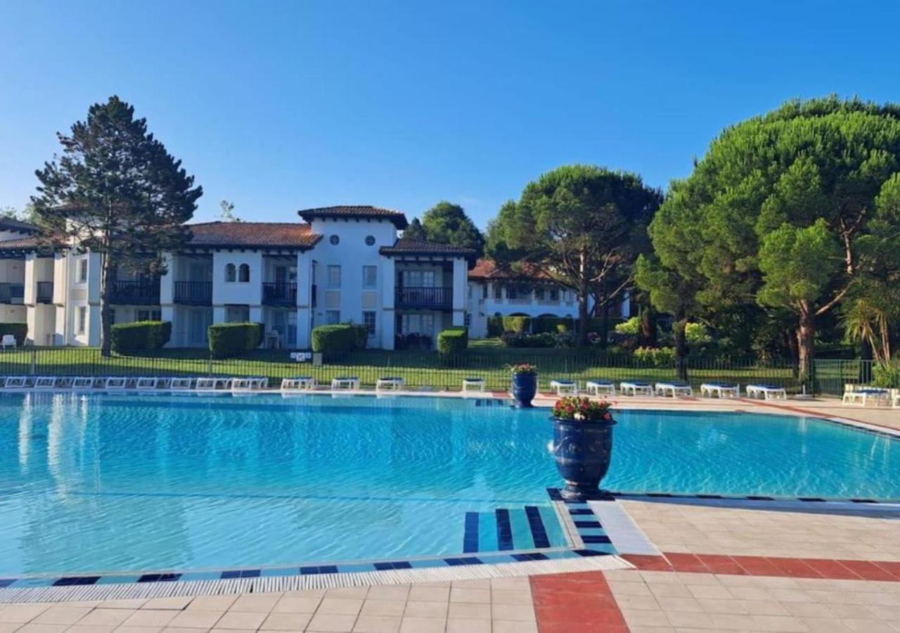 Apartamento Atlantic Selection - Domaine De Bordaberry - Terrasse & Superbe Piscine Urrugne Exterior foto